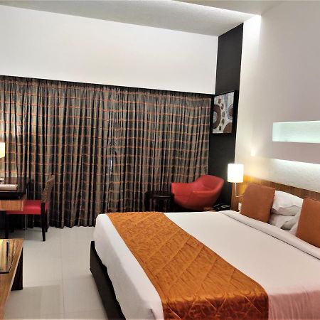 Hotel Satkar Residency Thane Extérieur photo