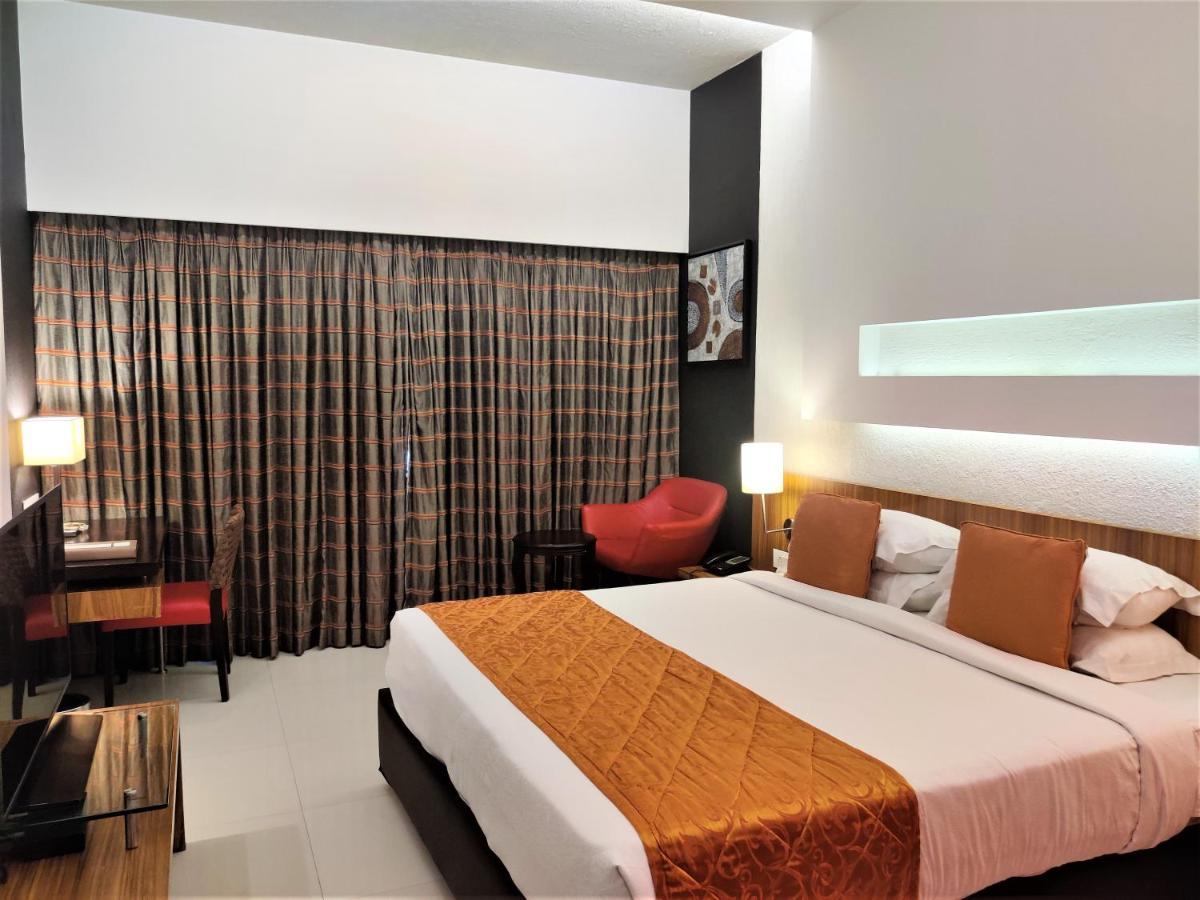 Hotel Satkar Residency Thane Extérieur photo