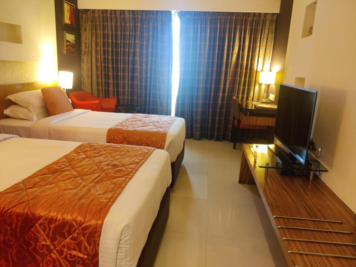 Hotel Satkar Residency Thane Extérieur photo