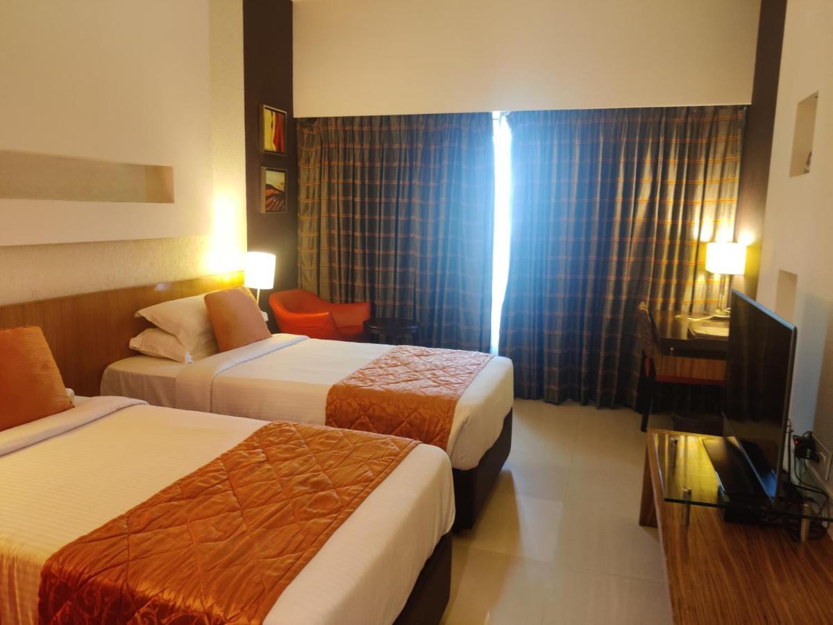 Hotel Satkar Residency Thane Extérieur photo