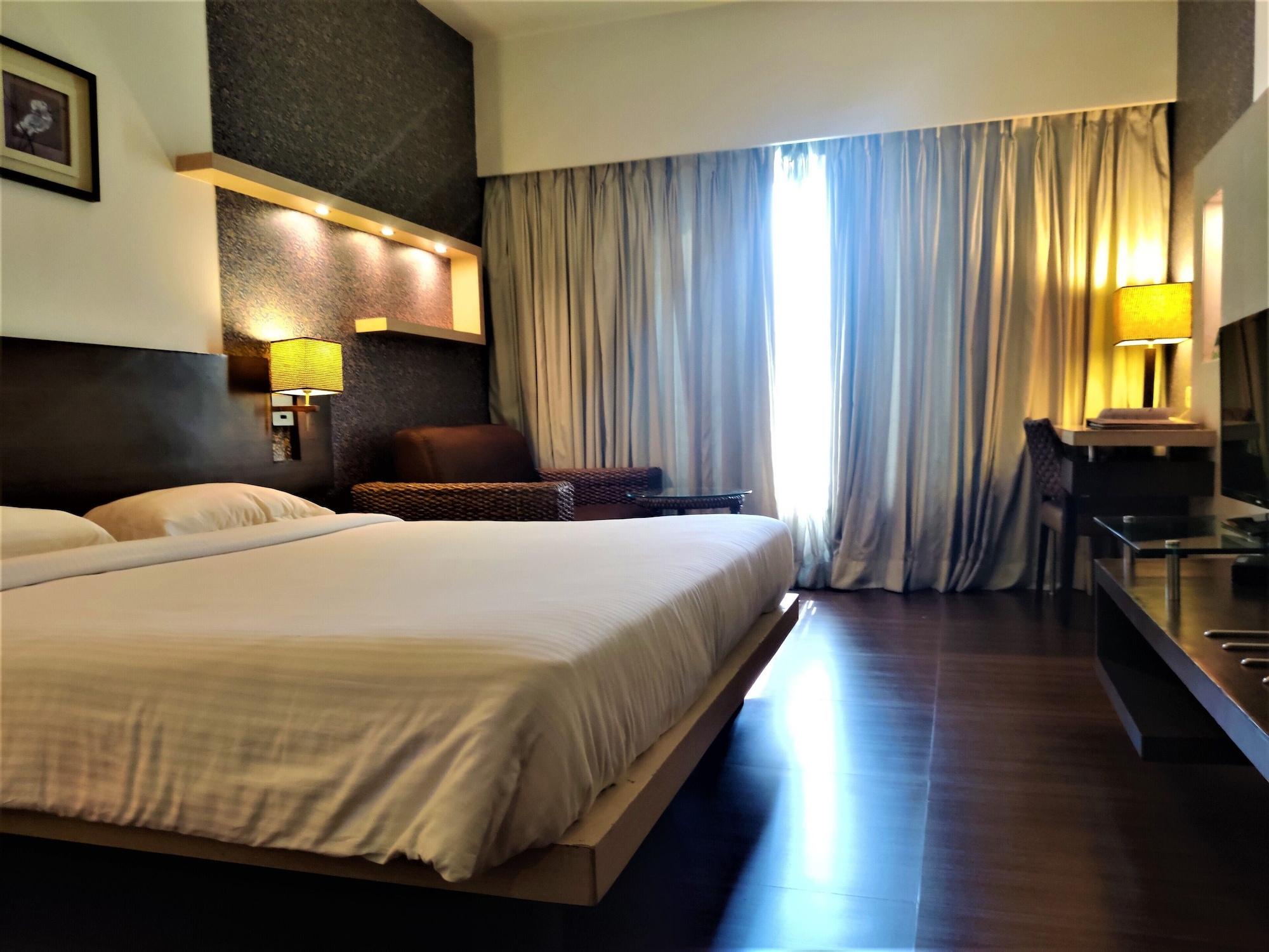 Hotel Satkar Residency Thane Extérieur photo