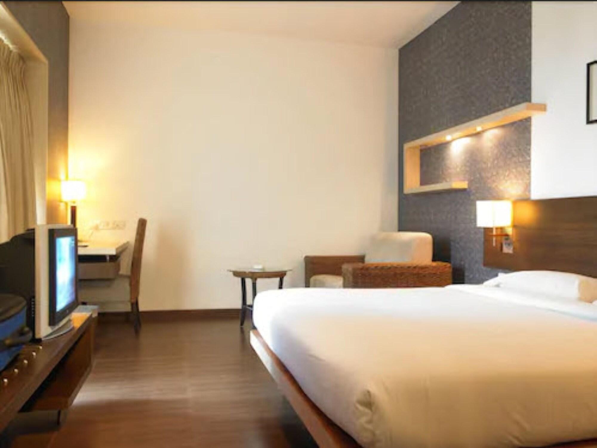 Hotel Satkar Residency Thane Extérieur photo