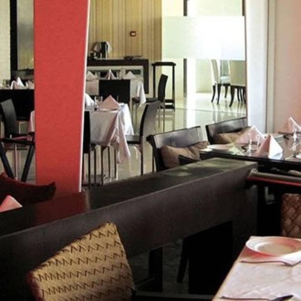 Hotel Satkar Residency Thane Extérieur photo