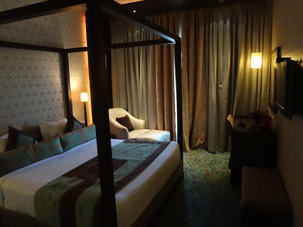 Hotel Satkar Residency Thane Extérieur photo