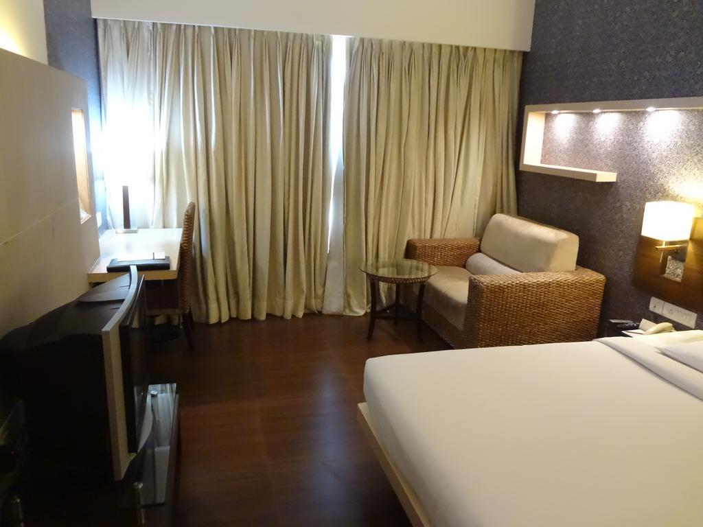 Hotel Satkar Residency Thane Extérieur photo