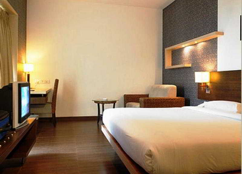 Hotel Satkar Residency Thane Extérieur photo